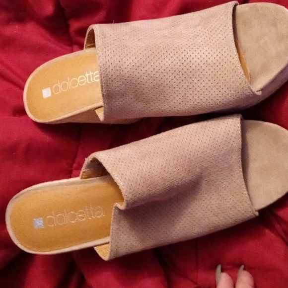 Shoes - Picture 2 of 3